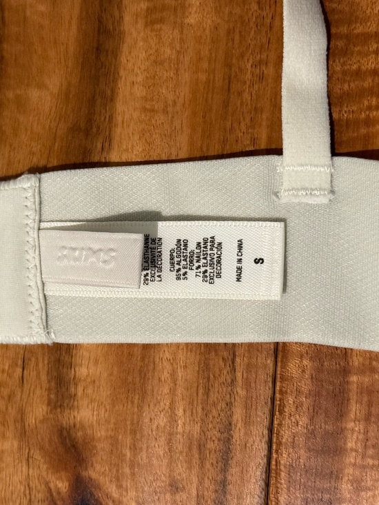 SKIMS cotton rib plunge bralette, size small, color bone - Picture 5 of 7